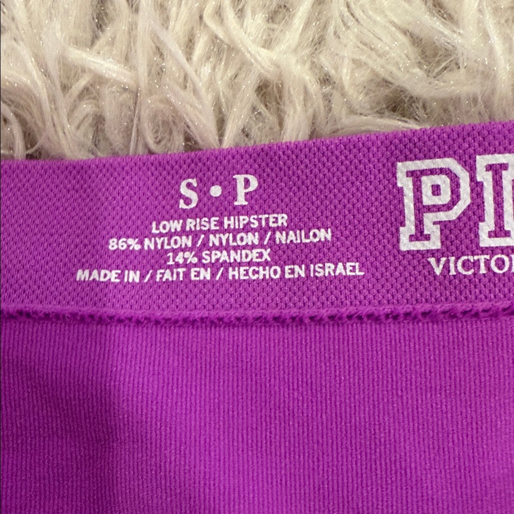 True Vintage NWT Yoga Seamless Victoria’s Secret PINK I LOVE POOL PARTIES Small - Picture 2 of 6